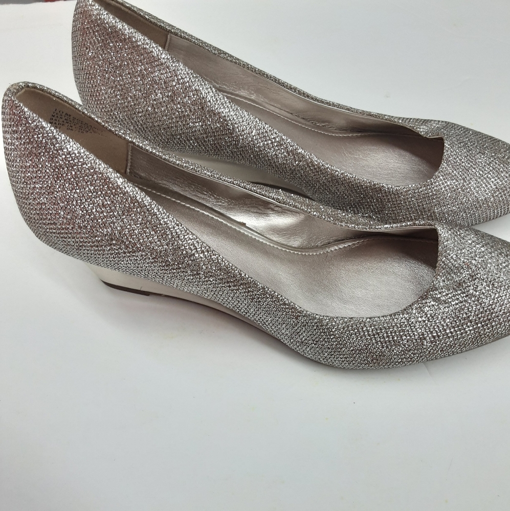Bandolino Silver Metallic Wedges Heels Size 10